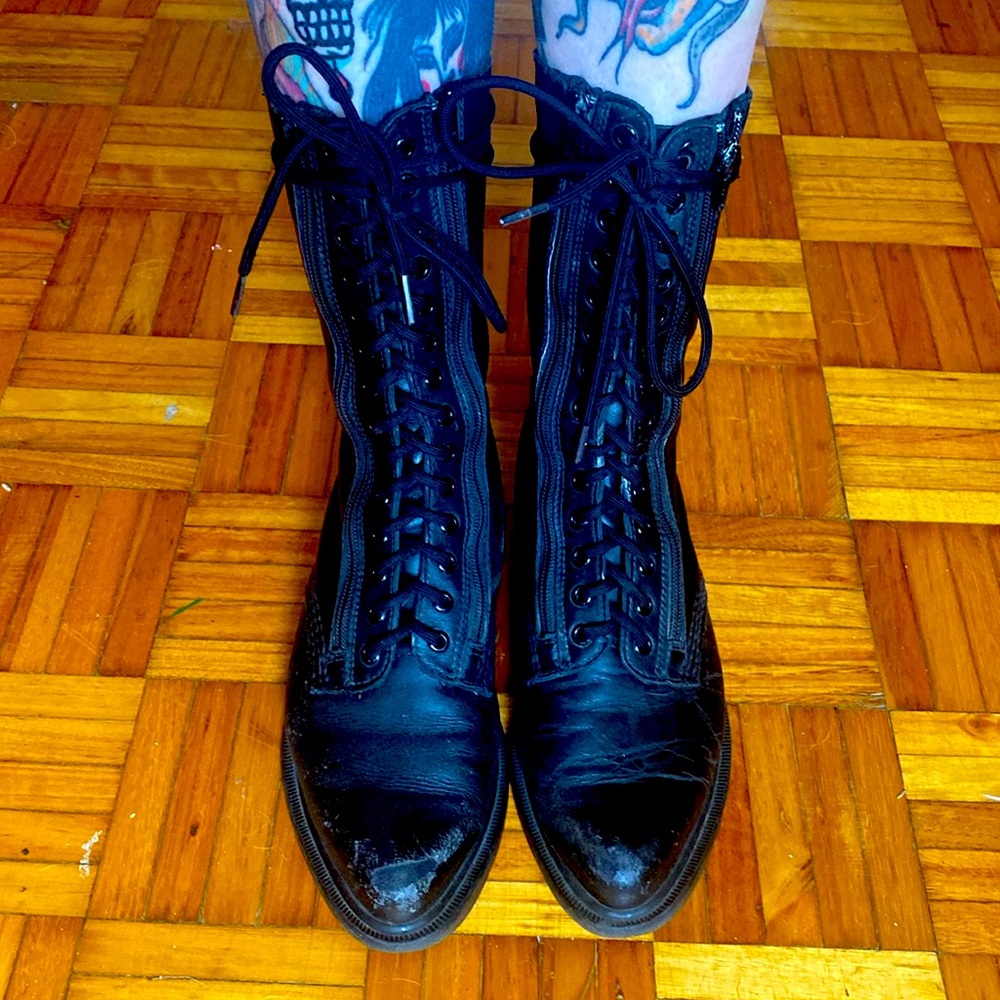 14 hole pointed toe Docs